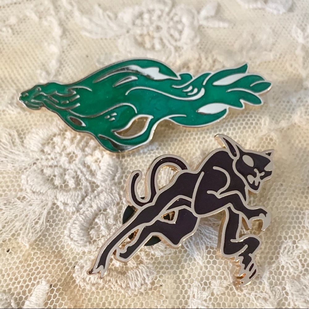 Kelpie & Matagot pins from Fantastic Beasts II